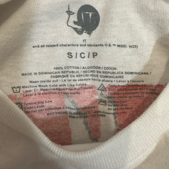 IT The Movie Tshirts Adult size S White Graphic - Picture 2 of 6